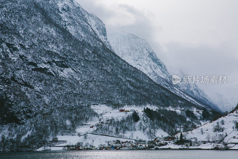 挪威冬季的n øyfjord